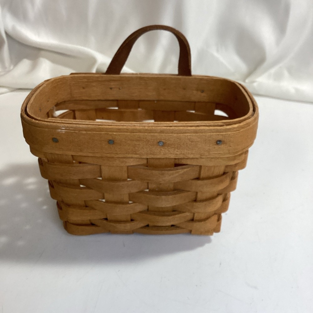 longaberger hanging 1992 basket with leather handle new vintage
